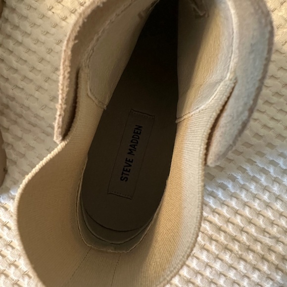 Steve Madden Chelsea suede boots size 40 / US 9.5 like new - Picture 5 of 6
